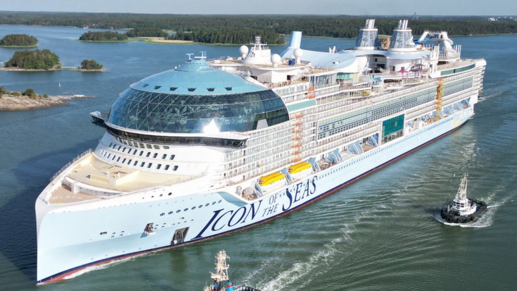 El crucero más grande del mundo, Icon of the Seas, está casi listo para zarpar